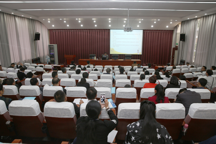 http://new.ynau.edu.cn/__local/7/B0/F7/684C524F63FC9CE99D69EBF2C4D_68ACE6AF_463D2.jpg